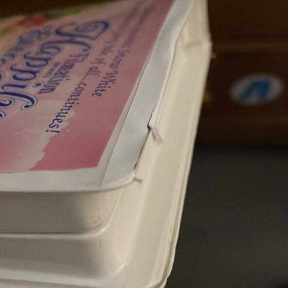 Happily Ever After VHS - Picture 4 of 4